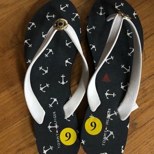 Tommy Hilfiger Nautical Flip Flops - Size 9